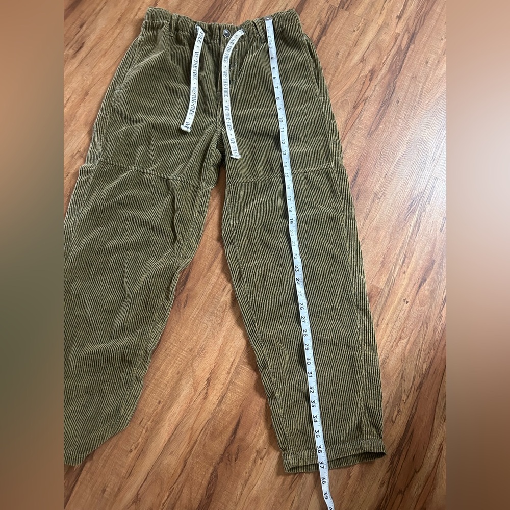 Free People We The Free Roscoe Cord Pull On Pants Color Bermuda Size XS - Picture 11 of 13